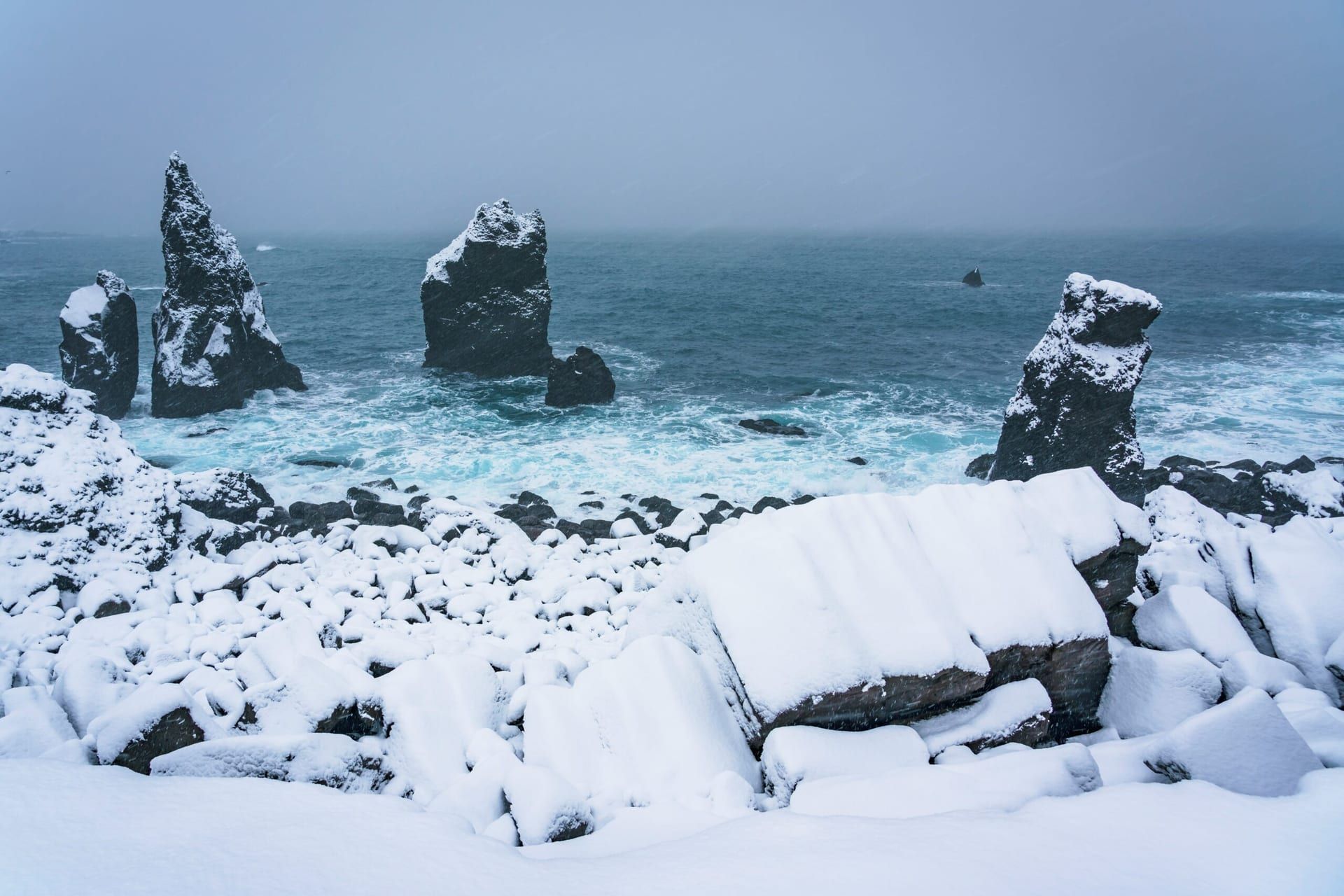 Historic Blizzard Paralyzes Gulf Coast, Leaves Trail of Destruction