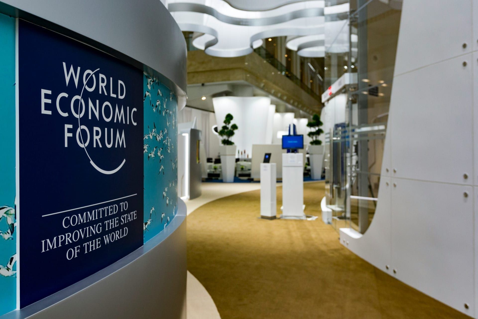 AI and Genomics Take Center Stage at World Health Summit While UK Faces Regulatory Roadblocks