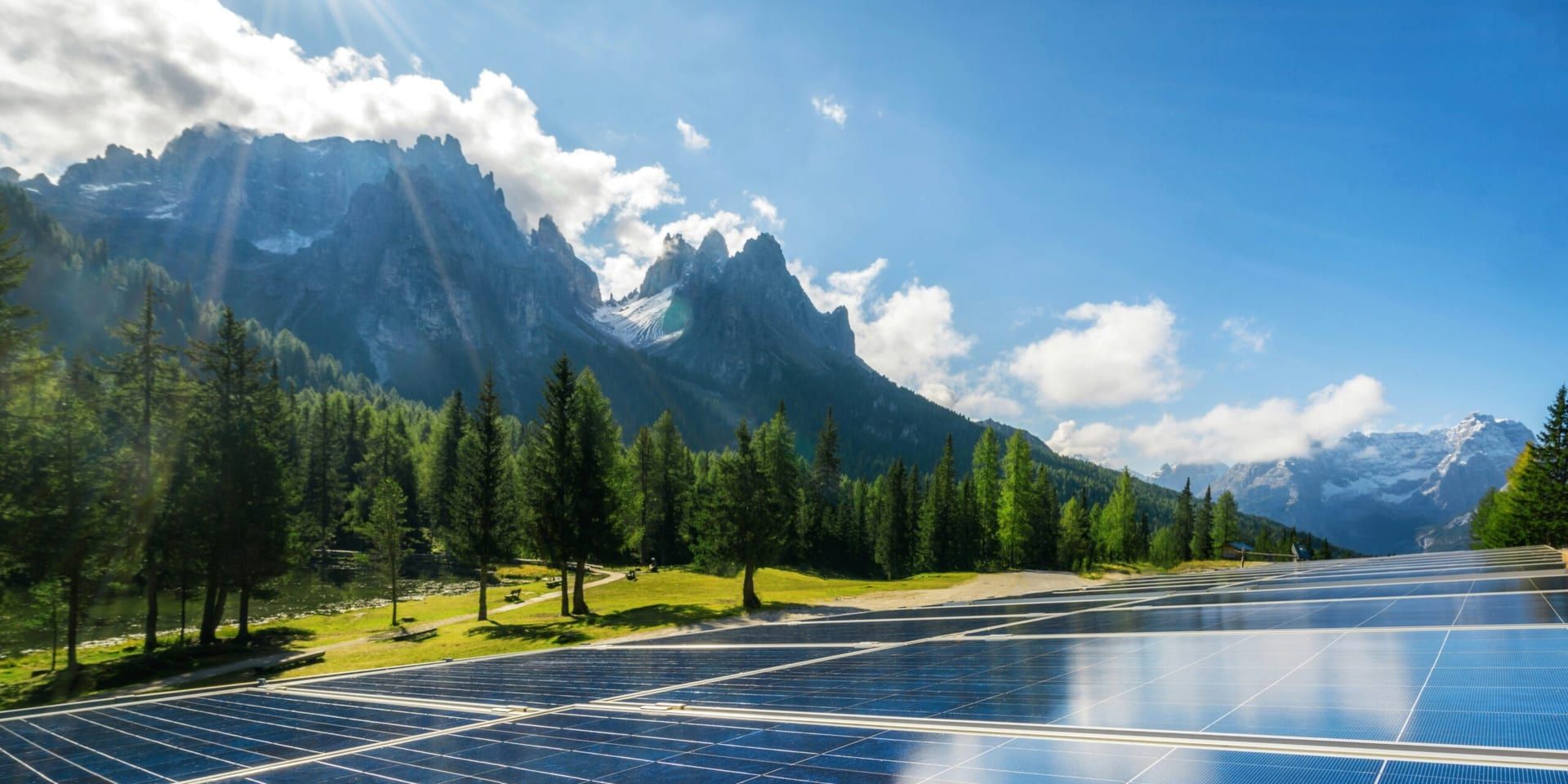 U.S. Solar Power Surpasses Hydroelectricity in 2025: A Turning Point in Energy