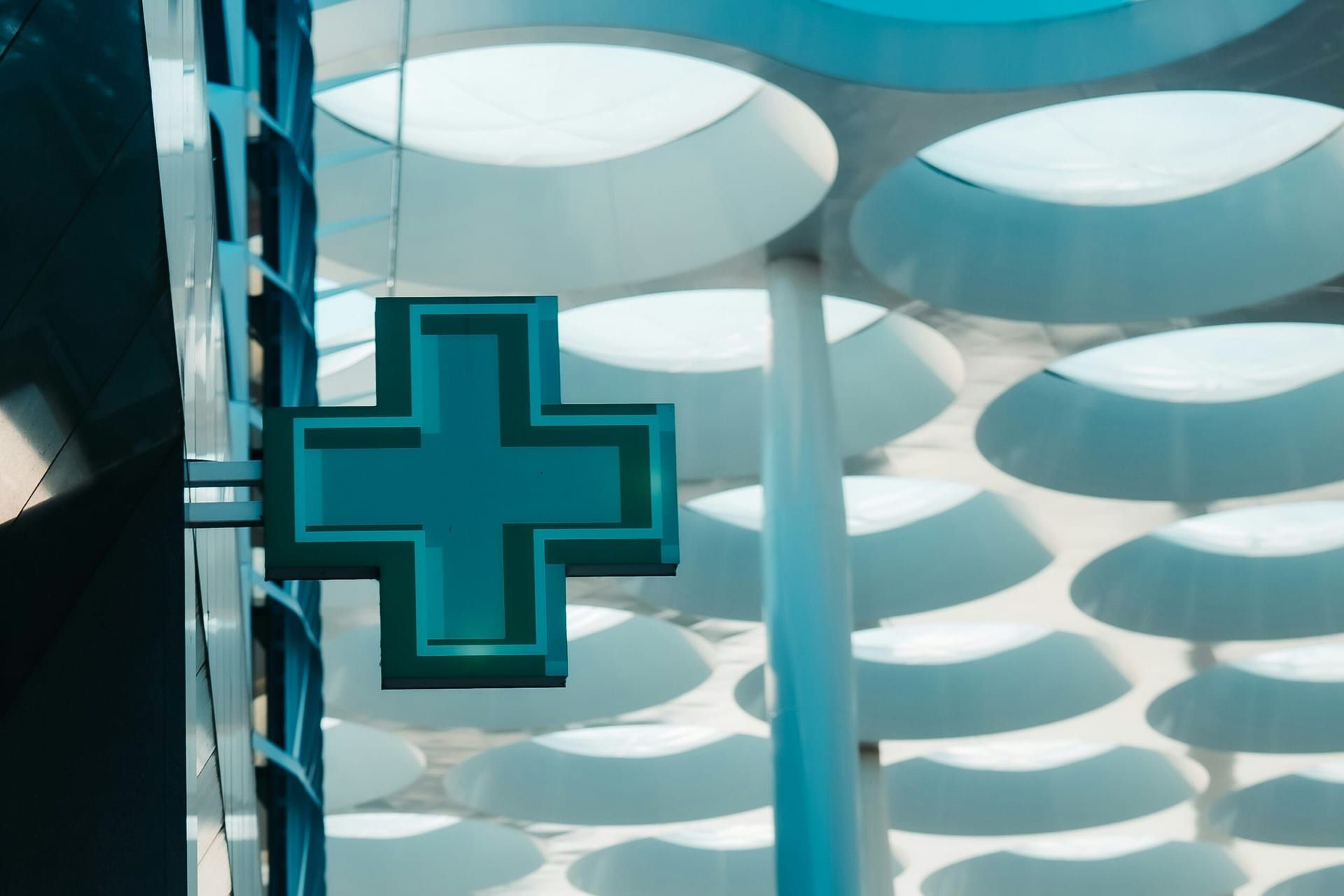 UK Urged to Overhaul Health Innovation Framework to Harness AI and Genomics
