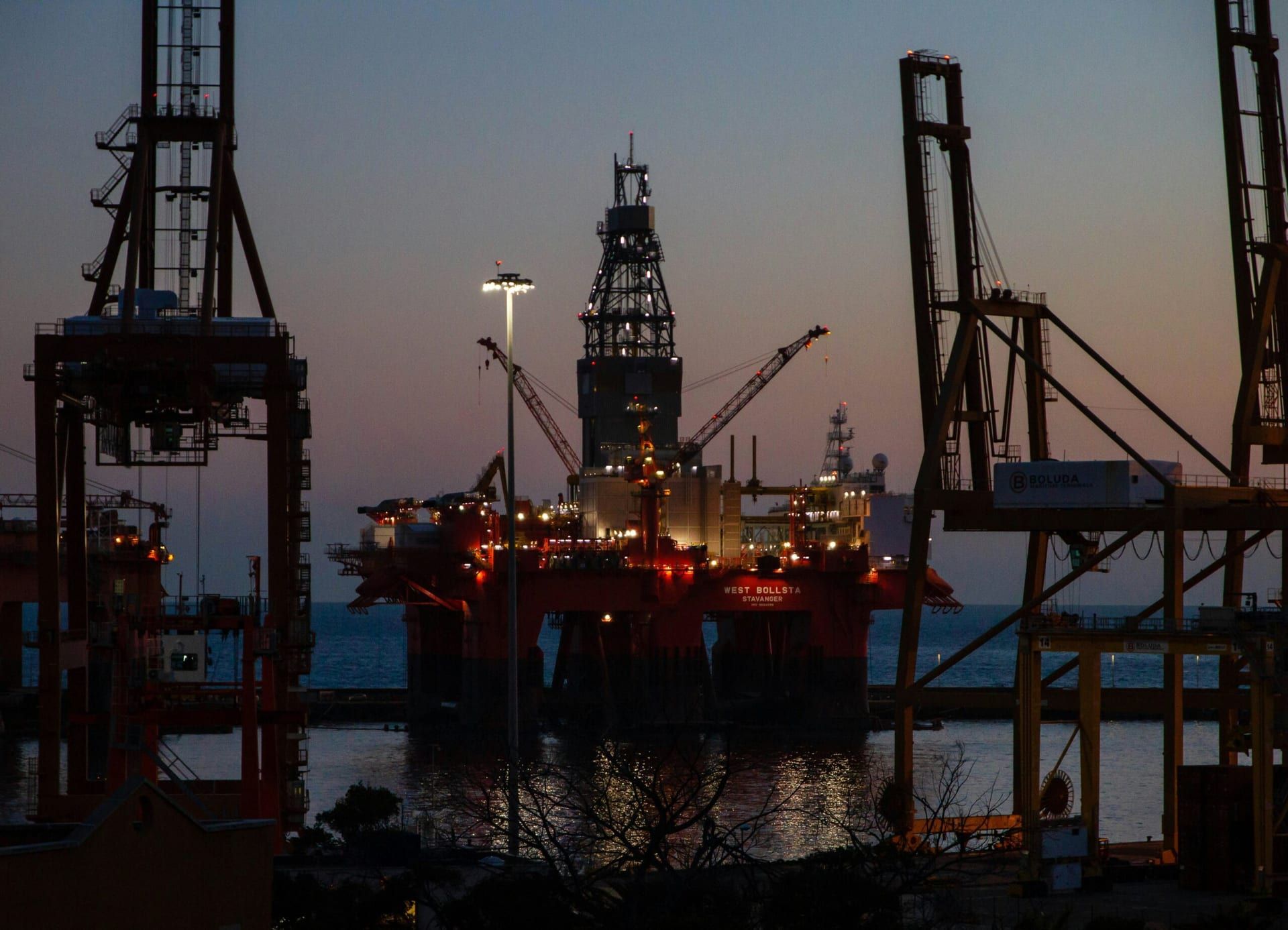 ConocoPhillips to Acquire Marathon Oil in $17 Billion All-Stock Deal