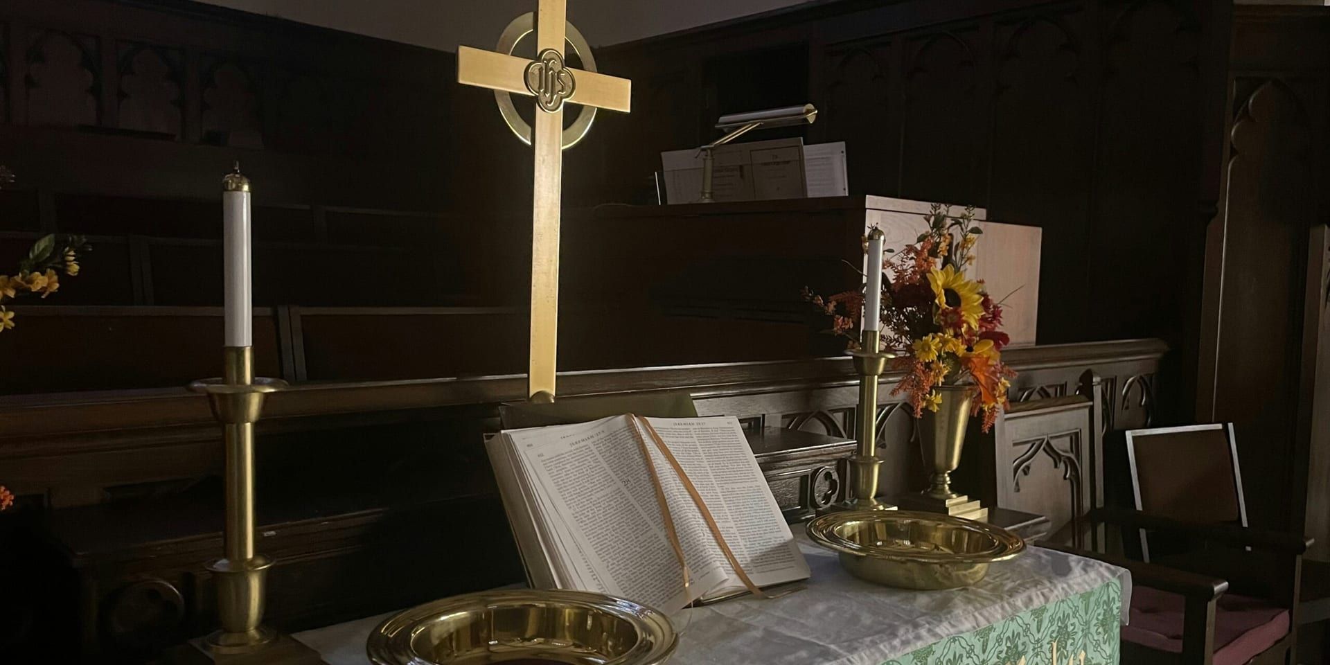 Laredo to Host Community Altar and Tribute Slideshow for Día de los Muertos