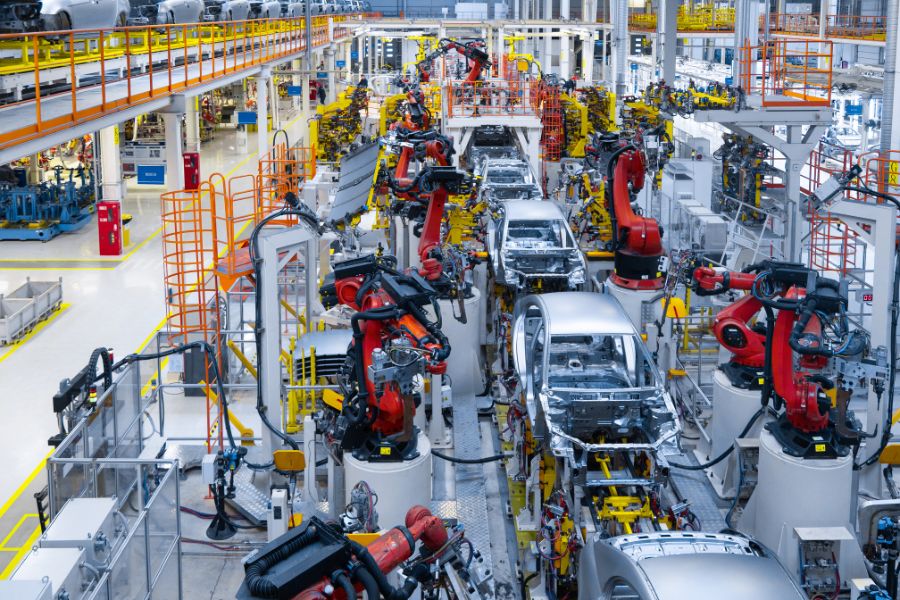 U.S. Industrial Production Contracts Amid Economic Volatility