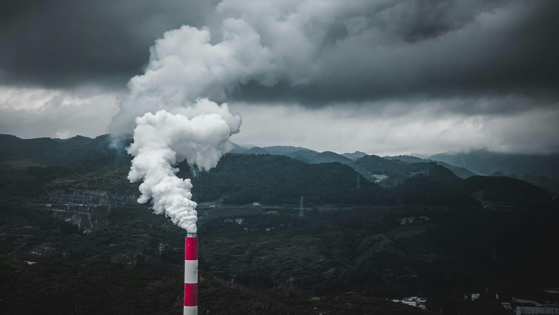 SEC Finalizes Climate Disclosure Rules Amidst Legal Uncertainty